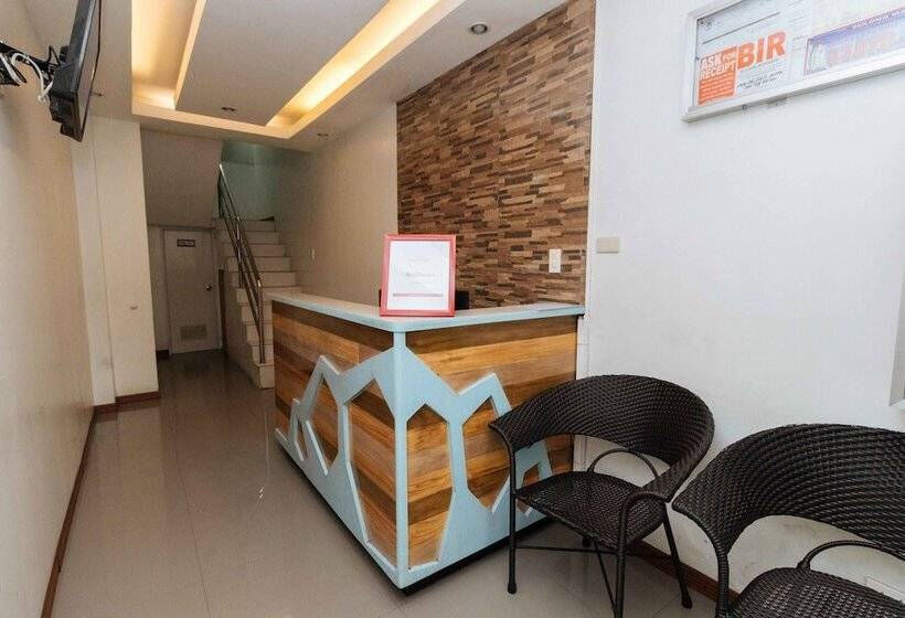 هتل Reddoorz Near Bambang Station