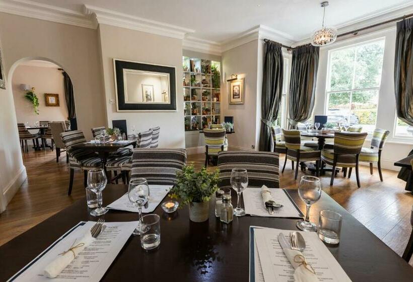 Отель Slepe Hall