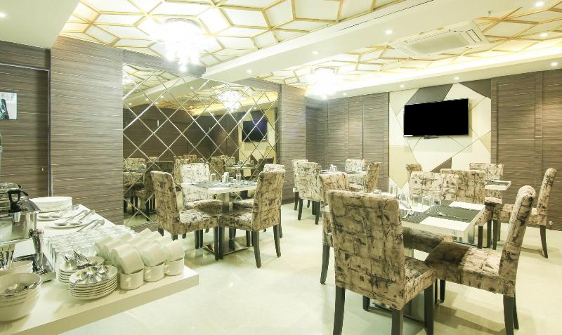 Отель Treebo Hoops   Airport