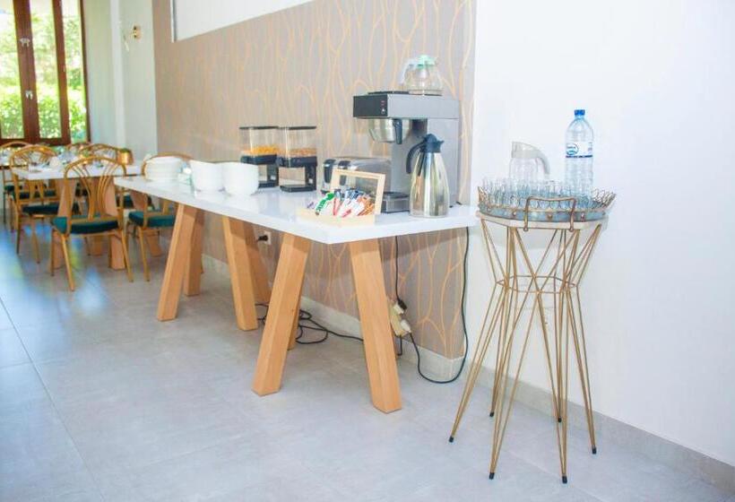 פנסיון Angel Boutique