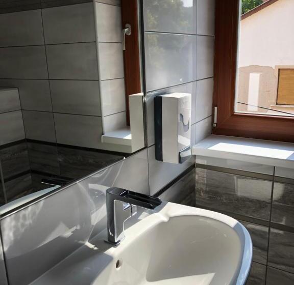 ペンション Tardosi Vendégház