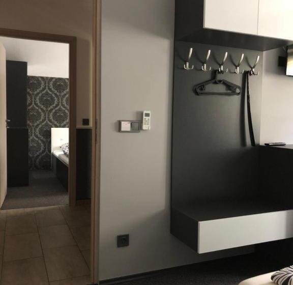 ペンション Tardosi Vendégház