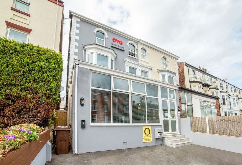 펜션 Tequila And Dunlin Rooms Southport Central