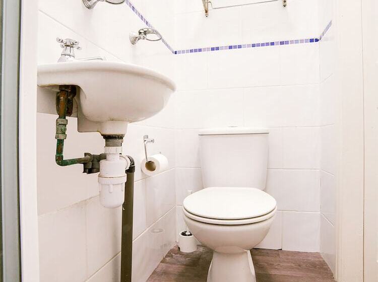 펜션 Tequila And Dunlin Rooms Southport Central