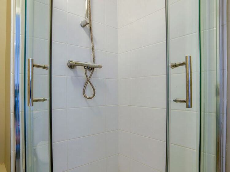 펜션 Tequila And Dunlin Rooms Southport Central