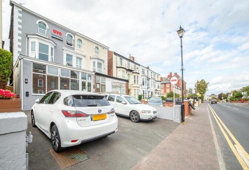 펜션 Tequila And Dunlin Rooms Southport Central