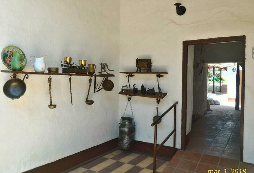 بنسيون Villa Occidente