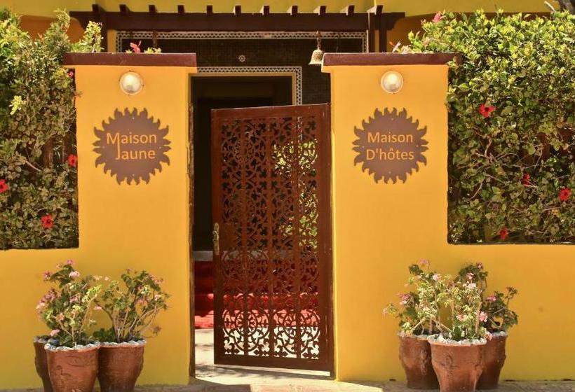 호스텔 La Maison Jaune Dakhla Maison D Hôtes