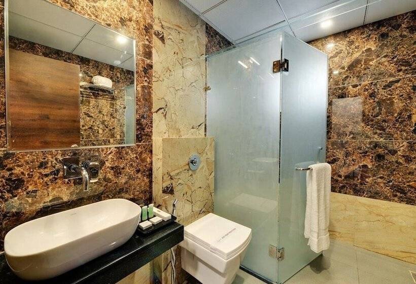 Отель Devkinandan