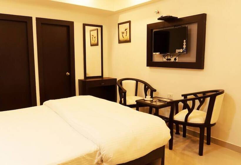 בית מלון כפרי Max Clarks Inn Bhagalpur