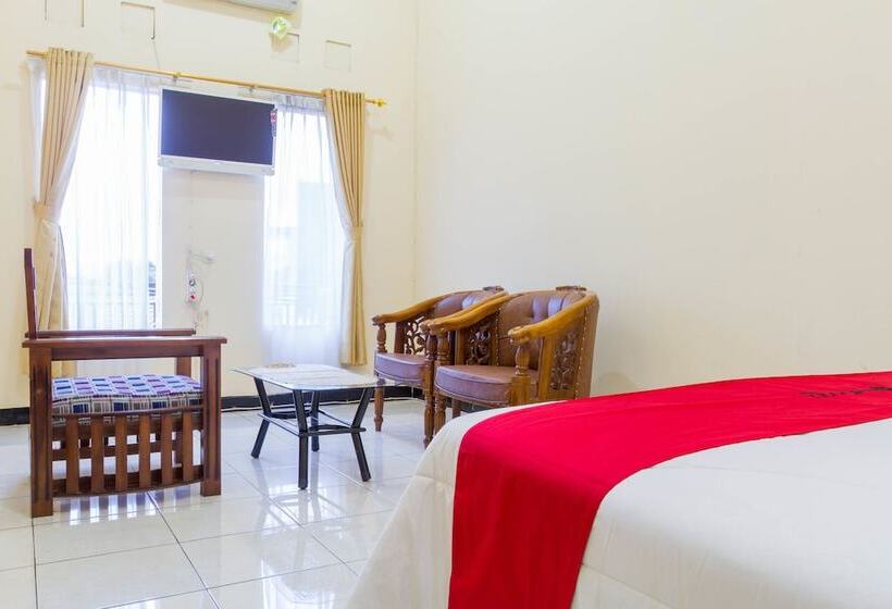 ホテル Reddoorz @ Pataruman Garut