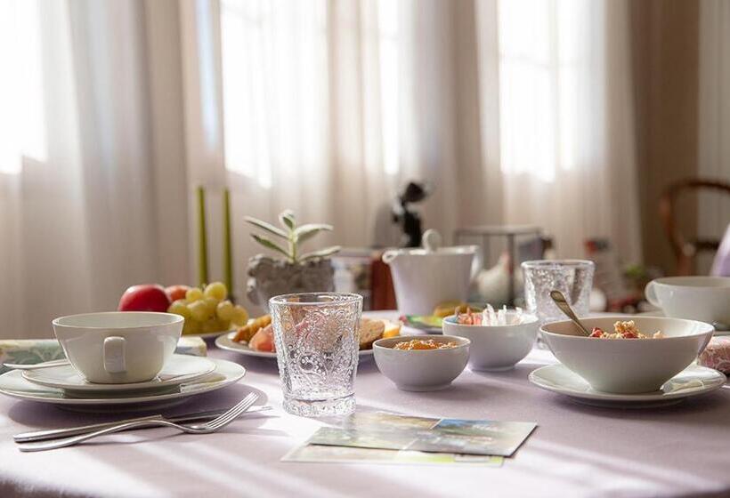 酒店 Villa Premoli   Agriturismo Di Charme