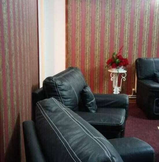 Пансион Casa De Vis Pucioasa