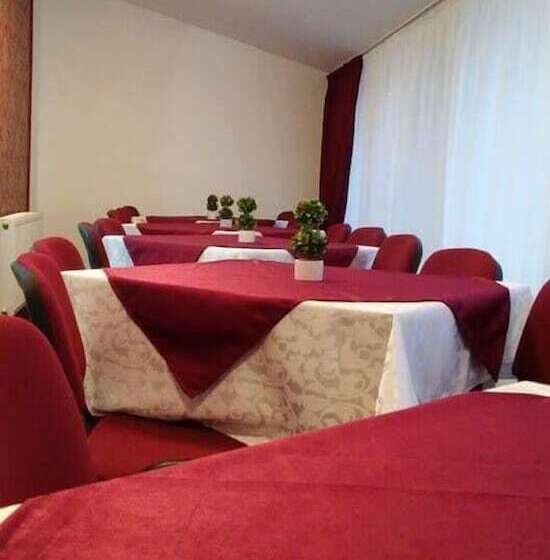 Пансион Casa De Vis Pucioasa