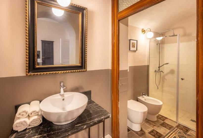 تختخواب و صبحانه Donna Maddalena