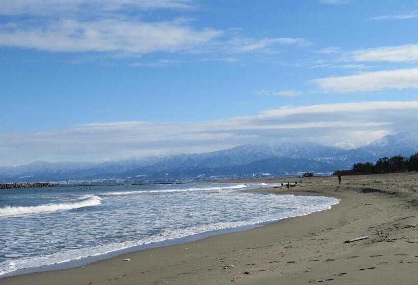 צימר Shirokuma Inn