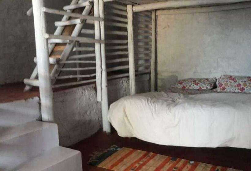 هتل Adhiti Farm Stay