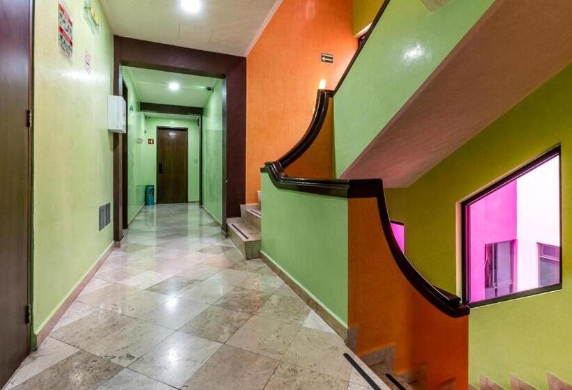 호텔 Capital O Df Inn