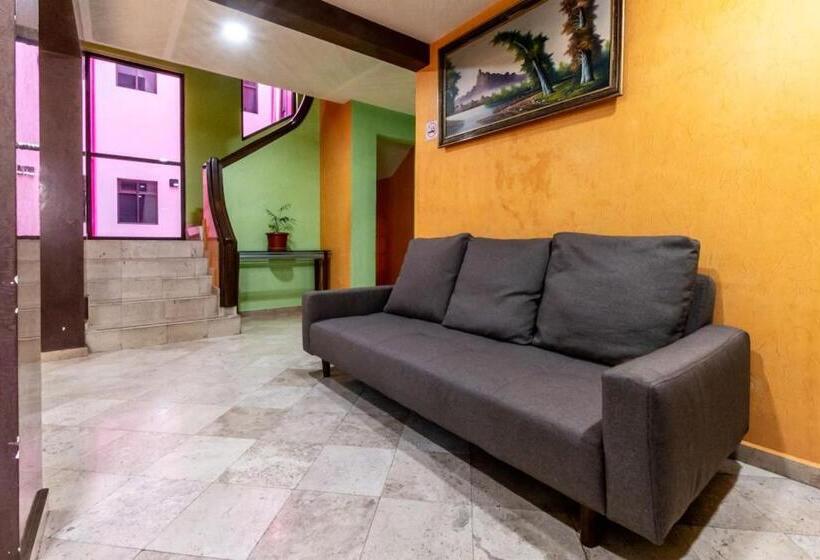 호텔 Capital O Df Inn