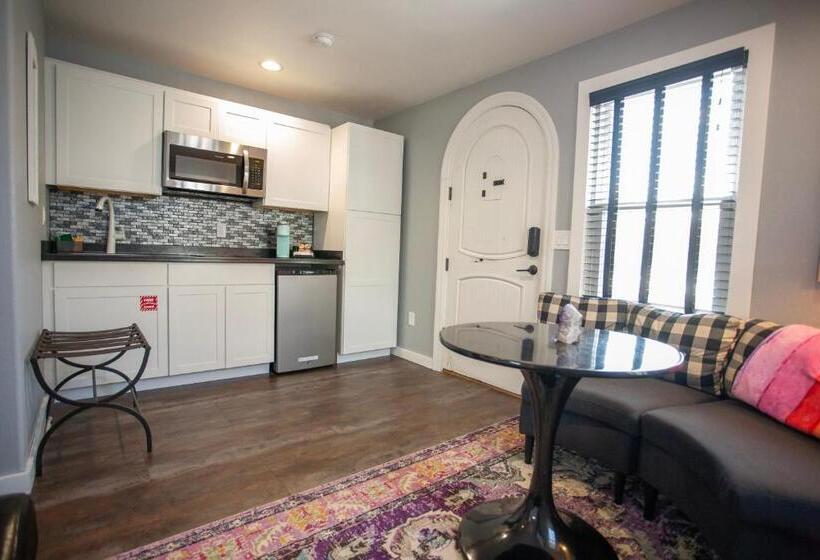 هتل Eo Bungalows, Black Hills