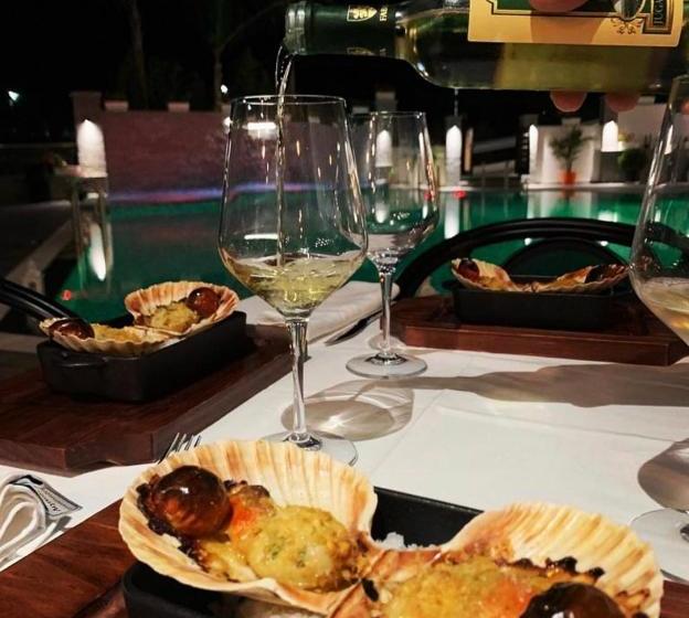 בית מלון כפרי Sea View