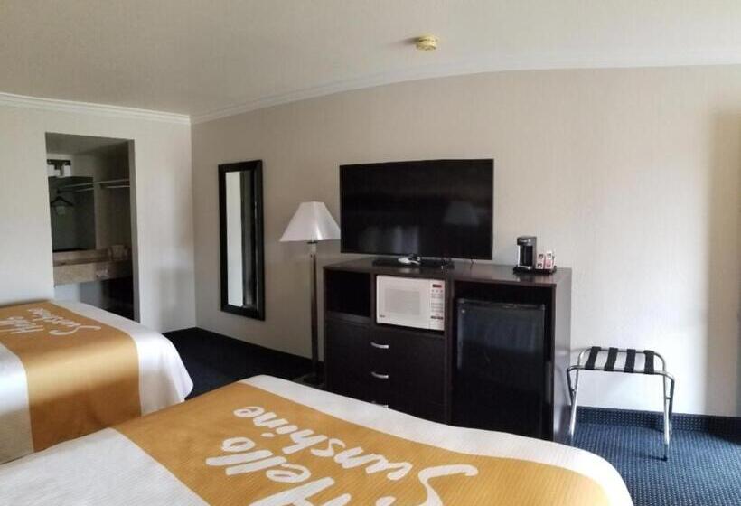 فندق على الطريق Days Inn By Wyndham Winnemucca