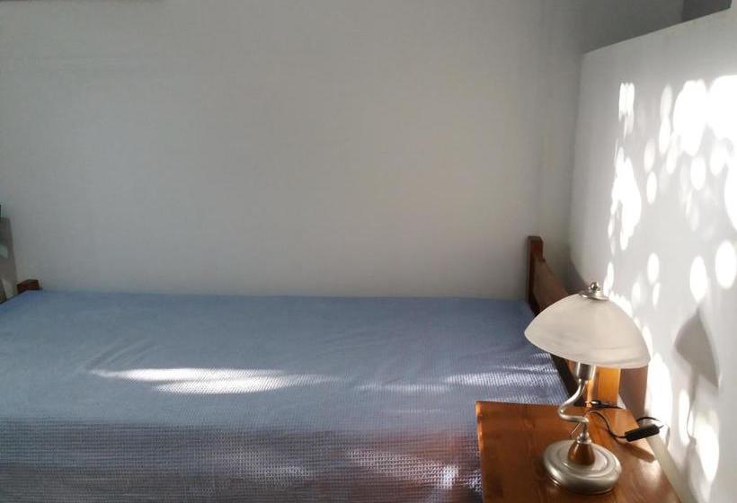 פנסיון Qeparo Antonio Rooms