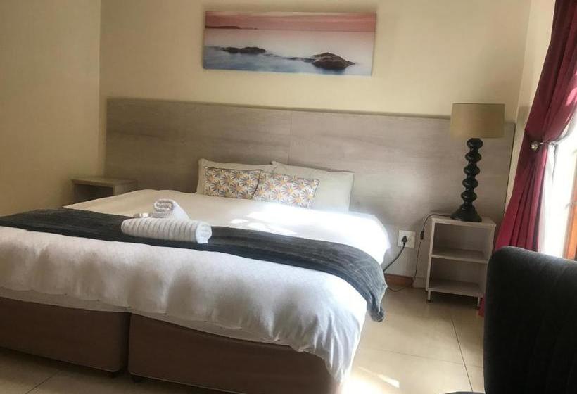 بنسيون Queenspark Lodge