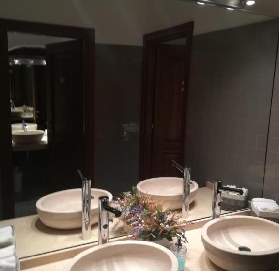 مبيت وإفطار La Tana Dei Leoni