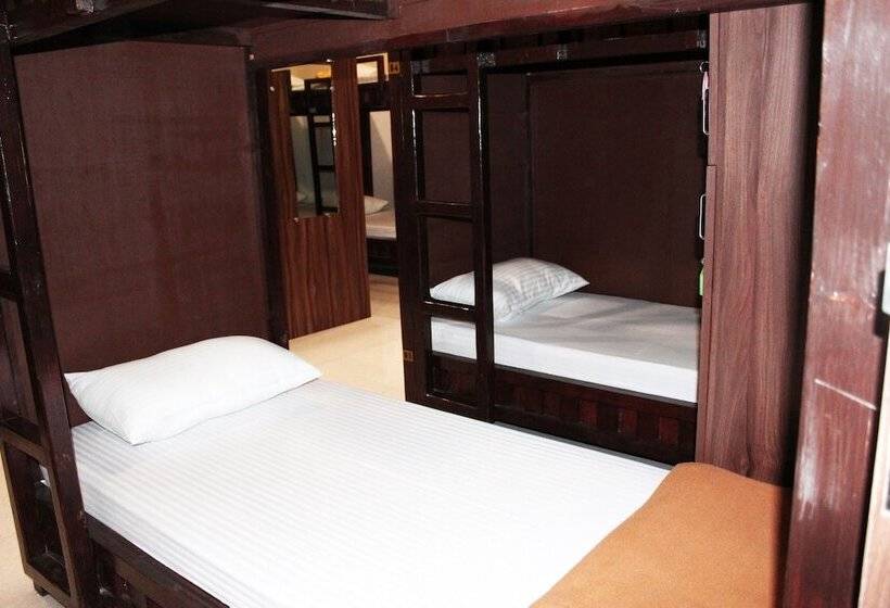 בית מלון כפרי Eco Inn Dormitory   Hostel