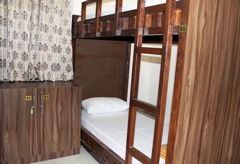 בית מלון כפרי Eco Inn Dormitory   Hostel