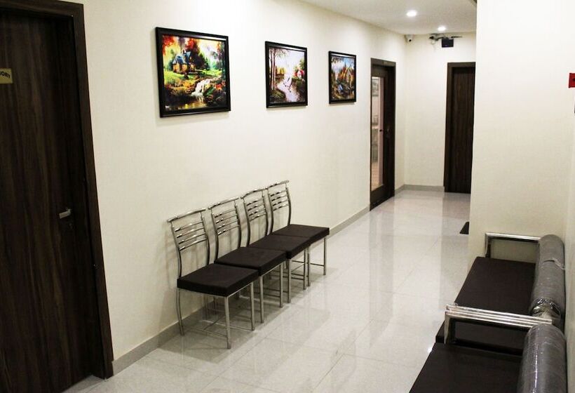 בית מלון כפרי Eco Inn Dormitory   Hostel