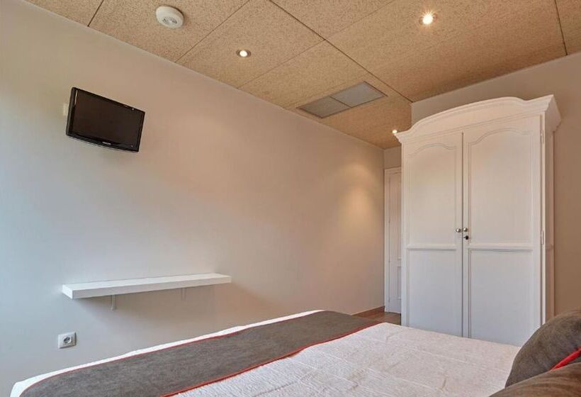 בית מלון כפרי Hostal Nobadis