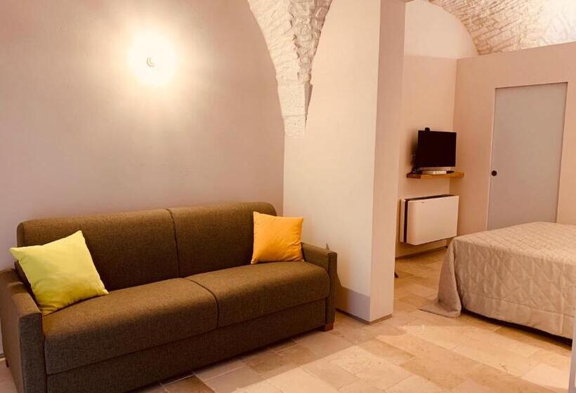هتل Masseria Grofoleo
