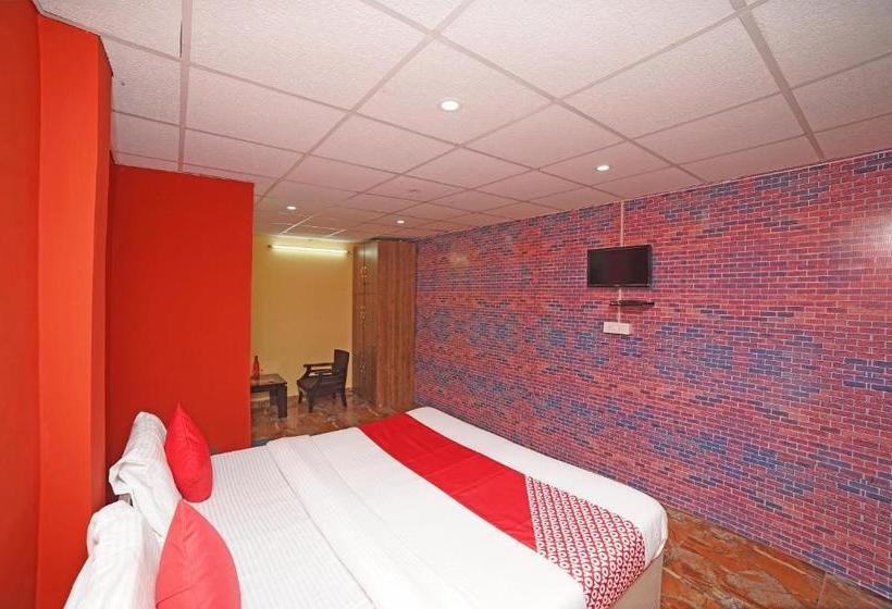 בית מלון כפרי Oyo 35640 Shri Sai Guest House