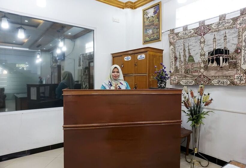 فندق Oyo 694 Khasanah Residence