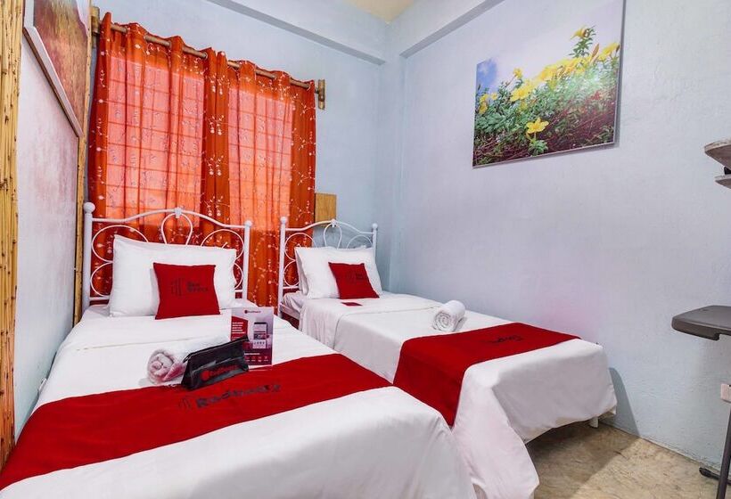 호텔 Reddoorz @ Zapatera Cebu