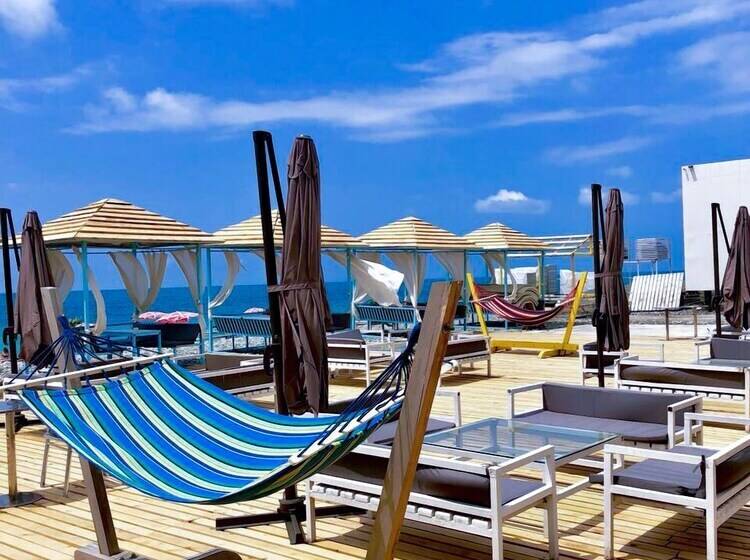 فندق Roshe By Mgzavrebi