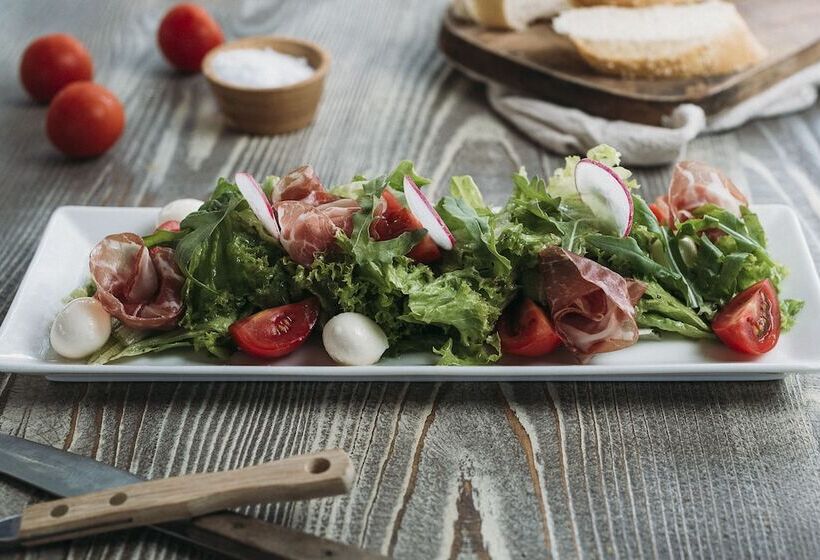 فندق Roshe By Mgzavrebi