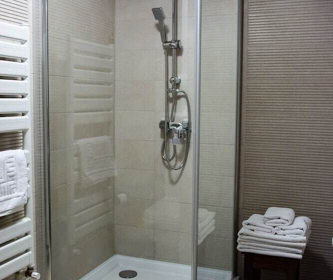 בית מלון כפרי Thr Center