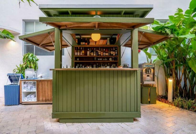 酒店 Trouvail Miami Beach
