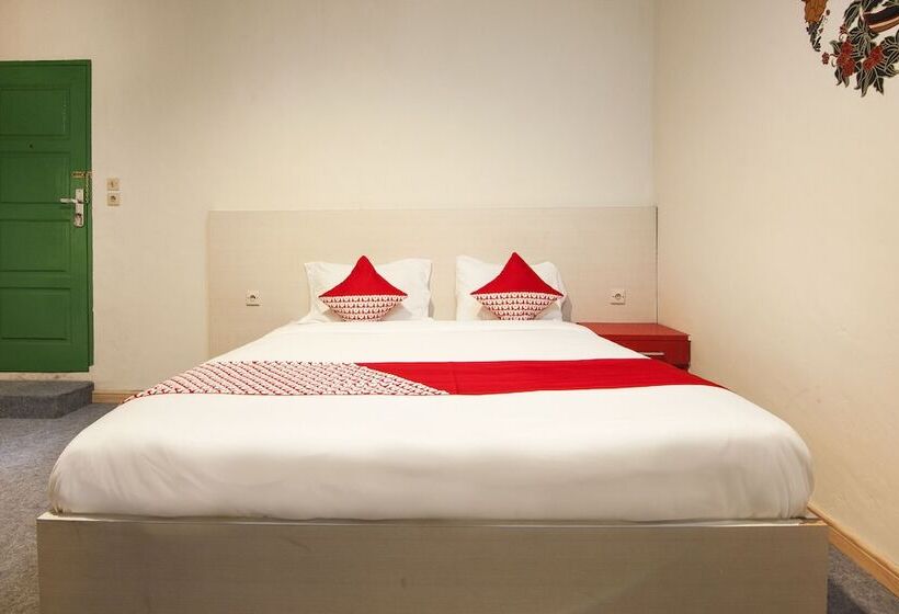 Oyo 529 Hotel Paninda