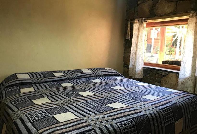 بنسيون Cabañas La Roca