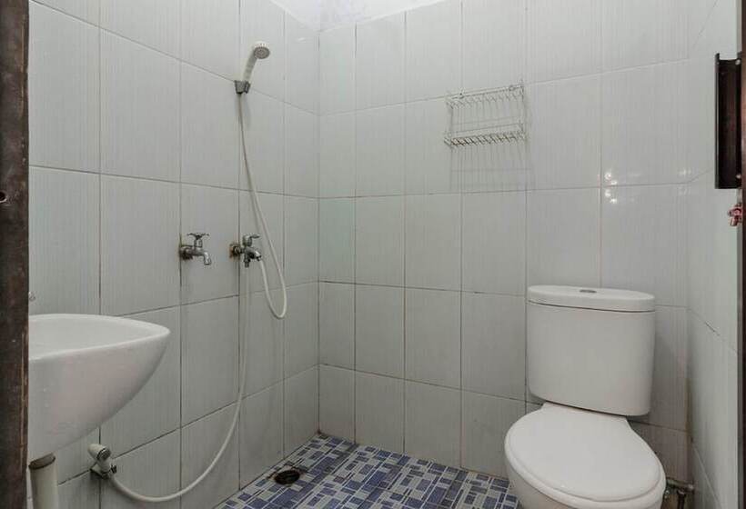 膳宿费 Reddoorz @ Malalayang 2 Manado