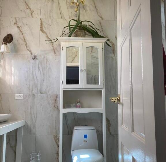 Alexander Penthouse Spectacular Sea Views Regal Room