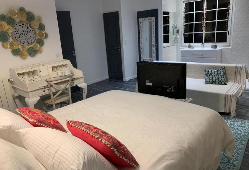 ベッドアンドブレックファースト Maison La Fleur De Sel