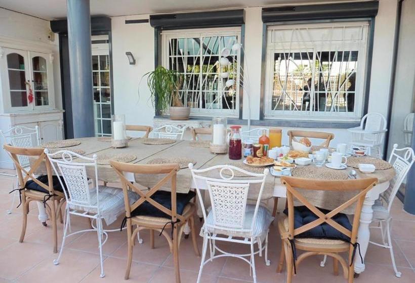 ベッドアンドブレックファースト Maison La Fleur De Sel