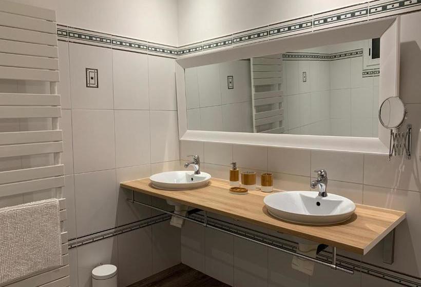 ベッドアンドブレックファースト Maison La Fleur De Sel