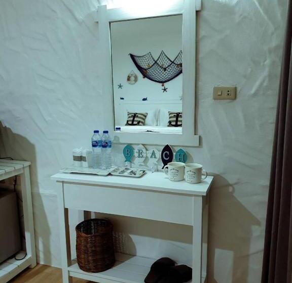 Отель Phi Phi Indigo