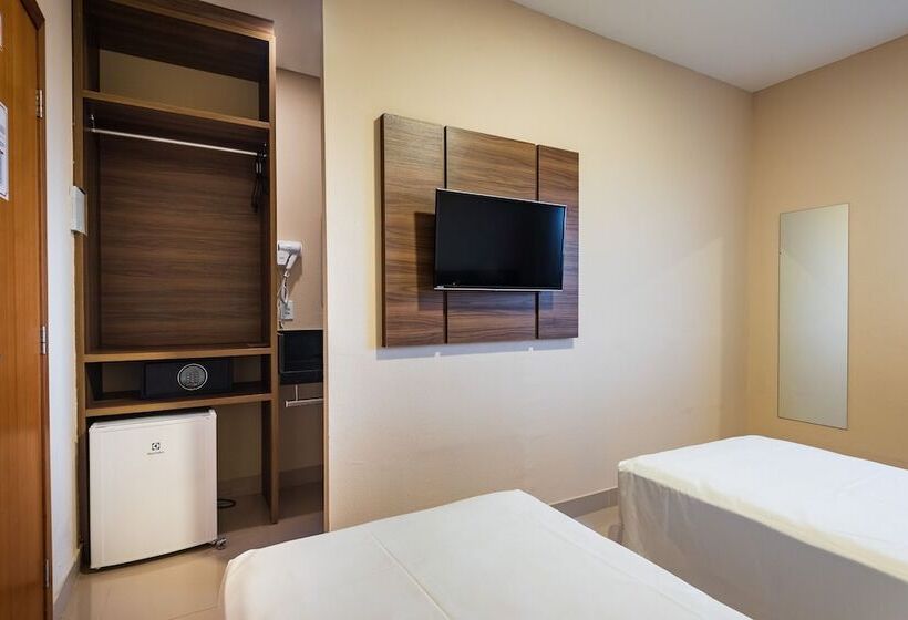 Отель Santos Dumont Aeroporto Slz